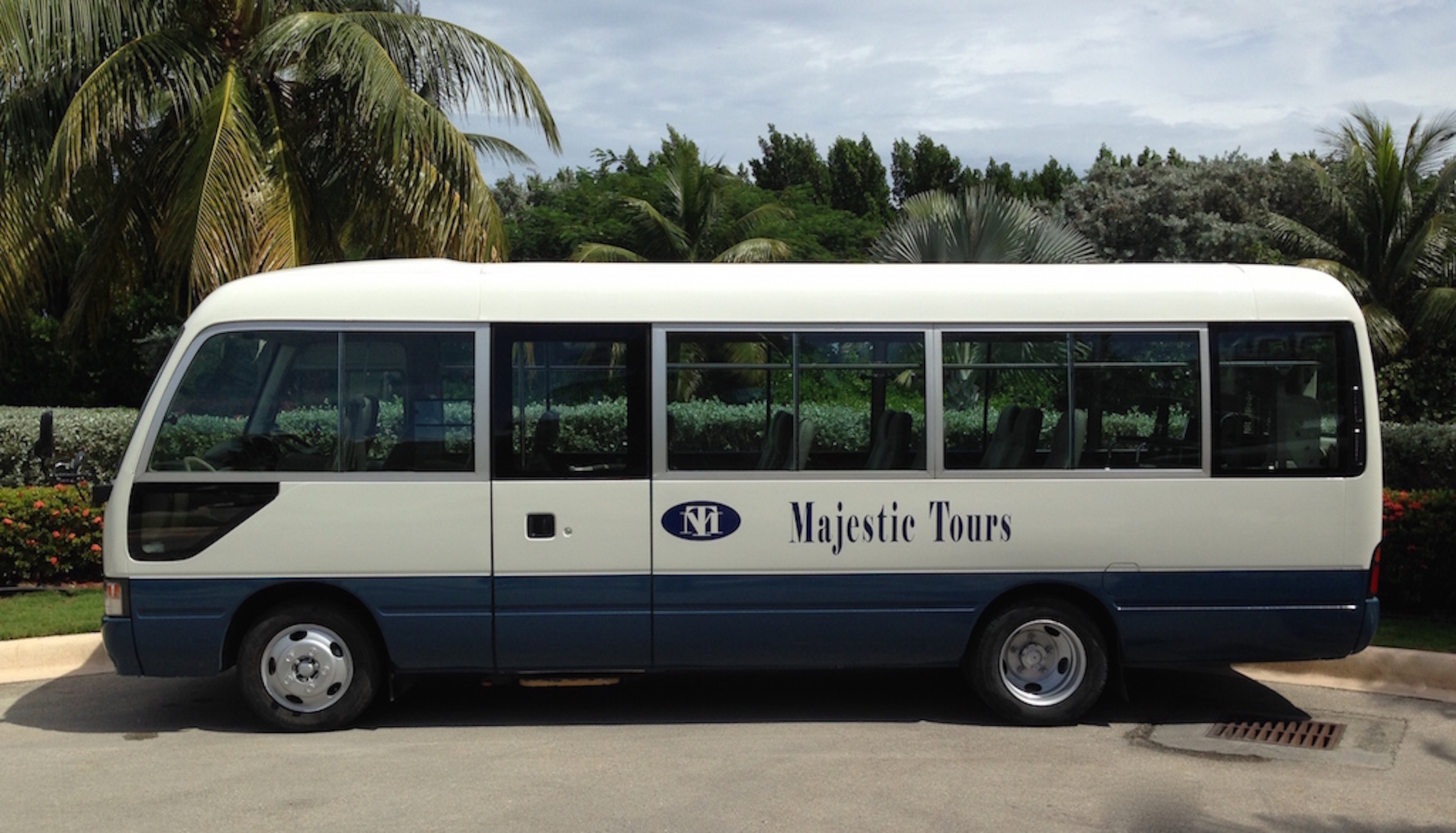 majestic tours limited (gt)